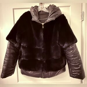 Linda Richard’s Gorgeous Genuine Fur Rex Rabbit & Warm Puff Fabric Jacket. Sz M